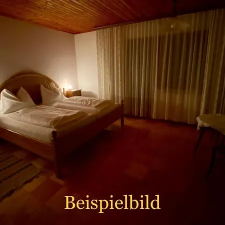 Hof Zur Steinwaend